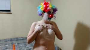 clown-cumming-with-cake_4.jpg